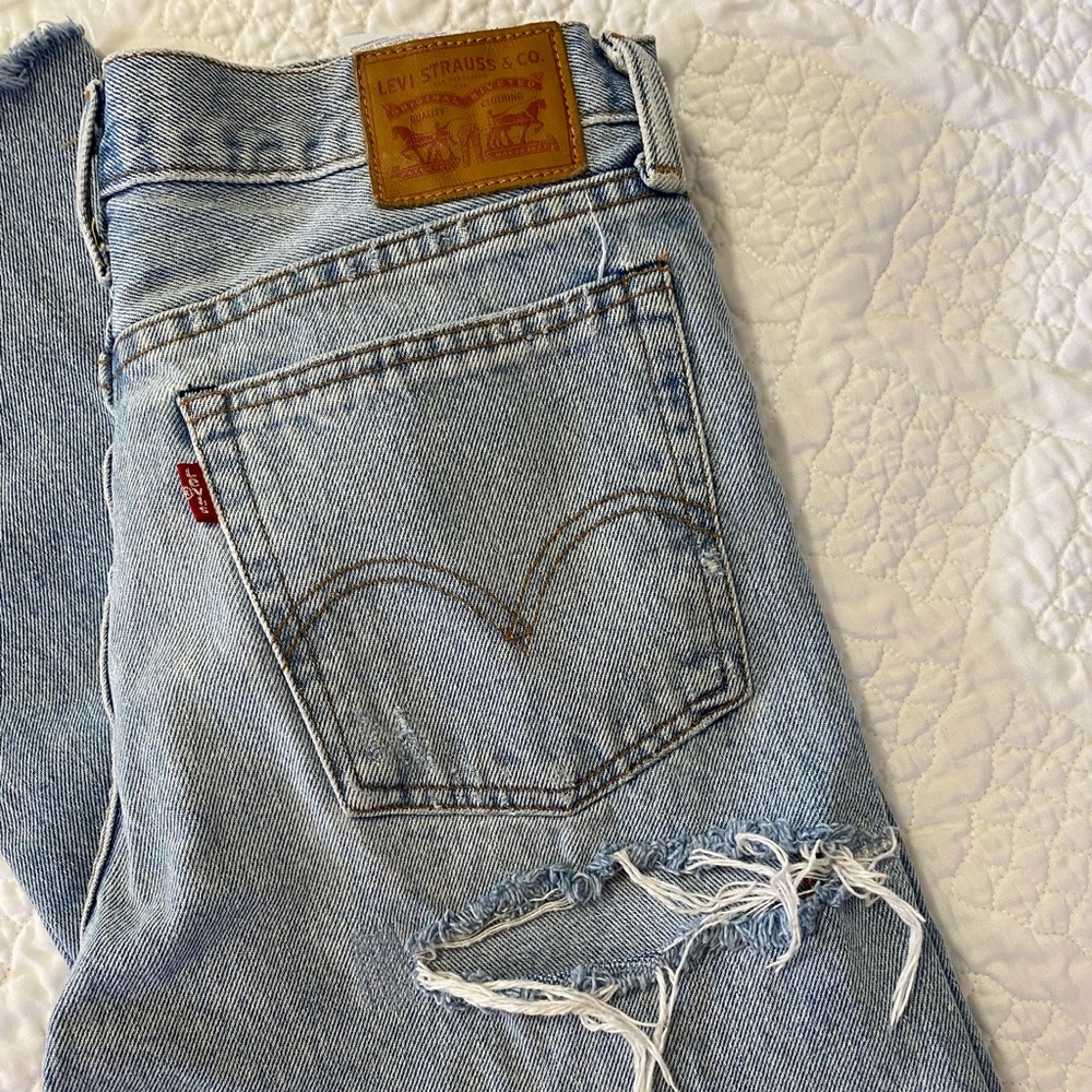 ICONIC Levi’s Jeans with Slit